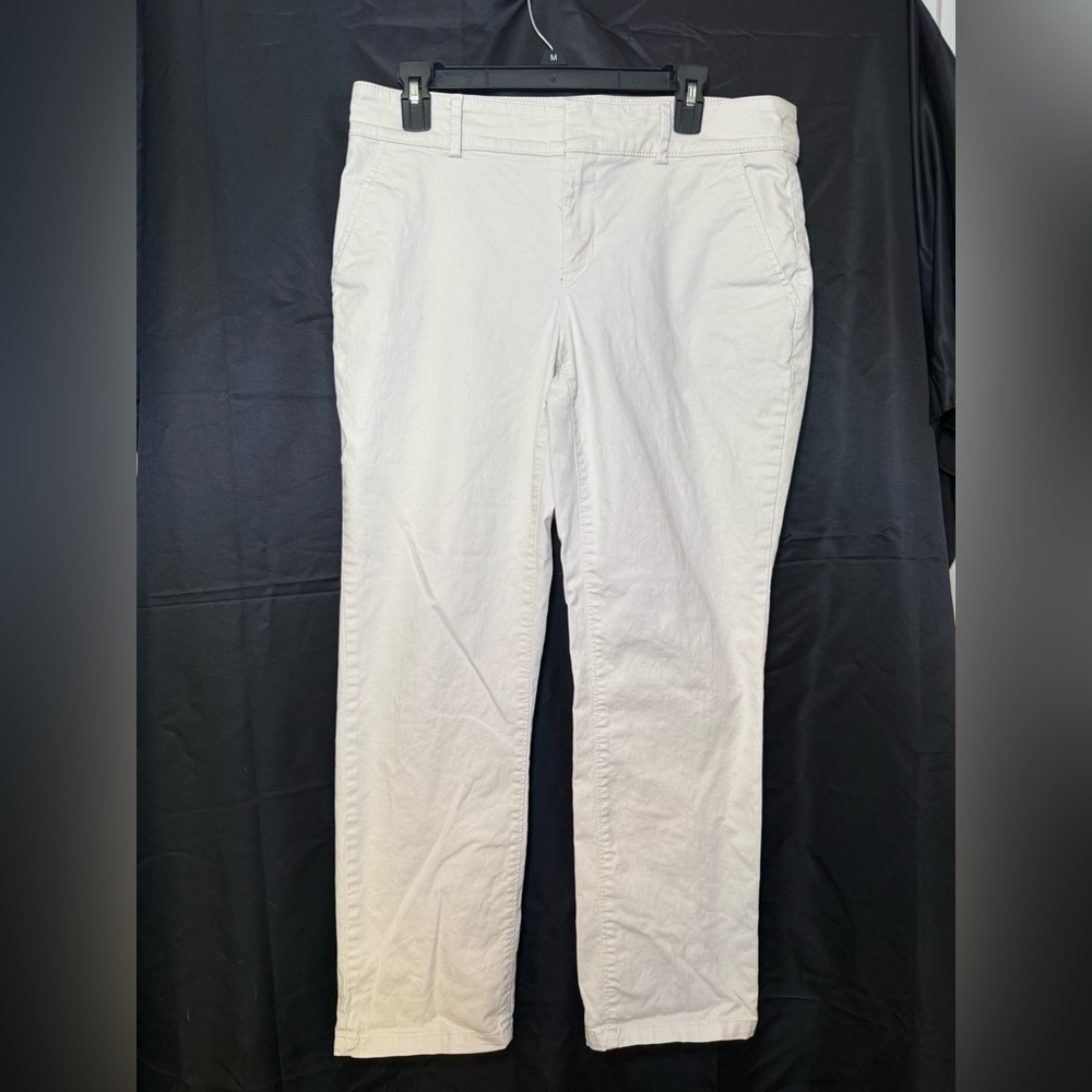 Loft Woman’s Sz 10 Ivory Chino Pants Cotton High Rise Classic Preppy